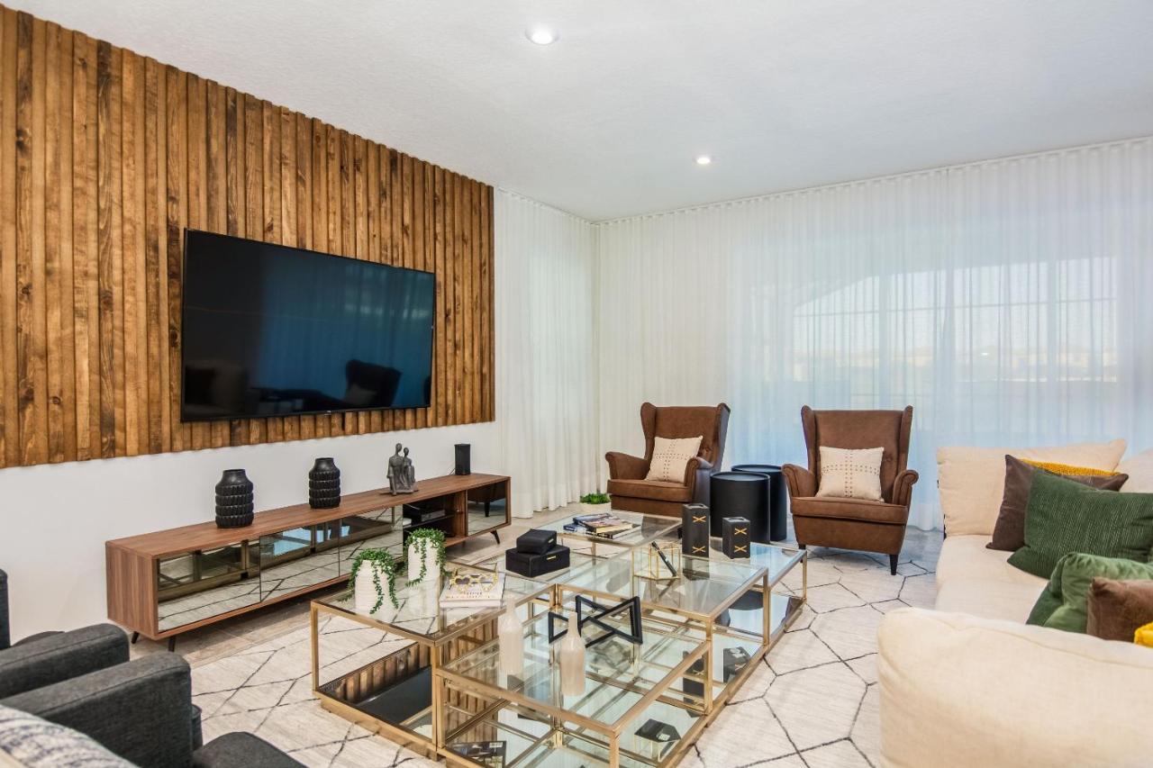 Brand New 9 Bedrooms House With Private Pool, Star Wars Game Room, Theme Rooms And Lake View Sa2145 Kissimmee Exteriör bild